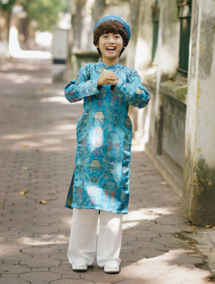 Áo dài truyền thống cho trẻ em